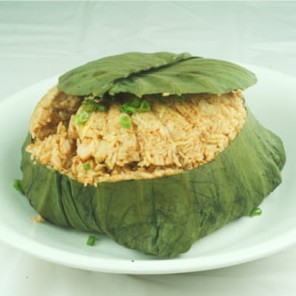 Fried Rice Wrapped in Lotus Leaf 腊味荷叶饭